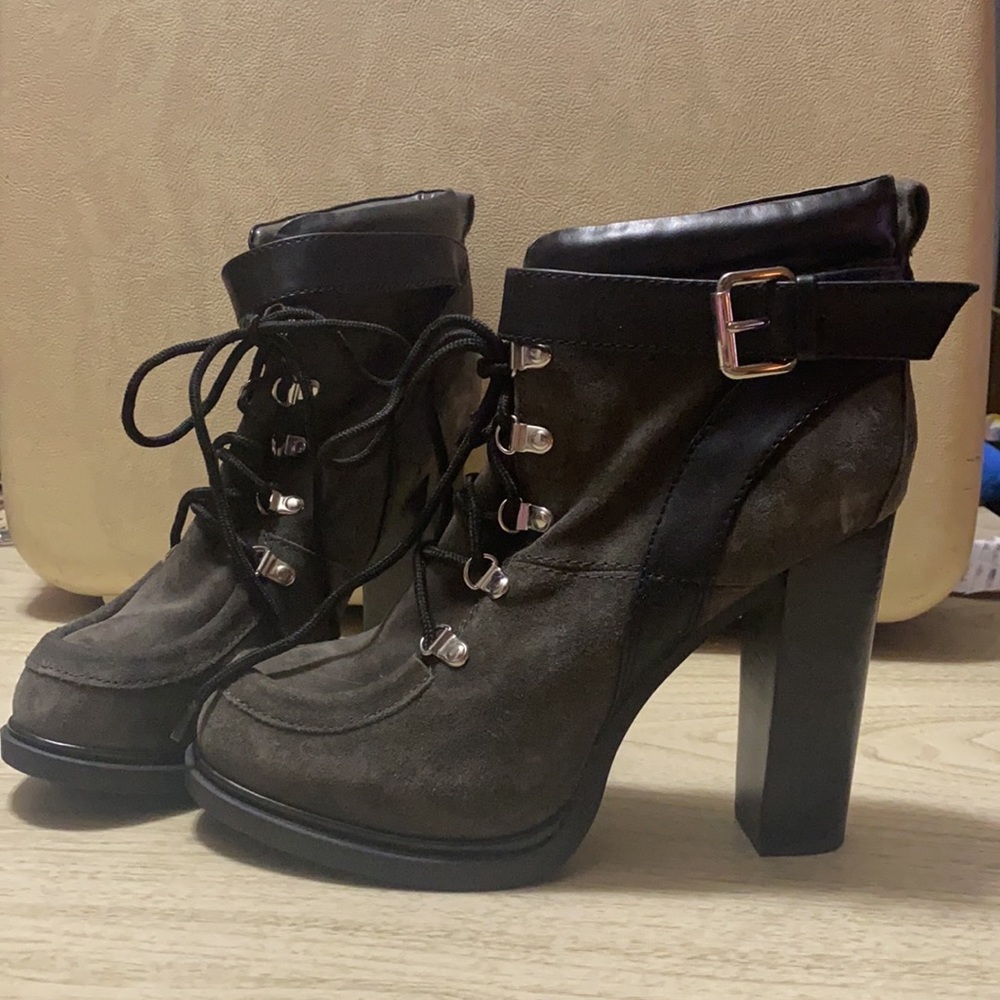 Nine West Grey Suede Lace Up Bootie/Ankle Boot with Buckle